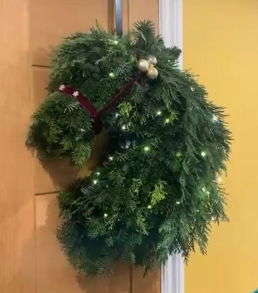 🎄 PRE-ORDER– Hagg Hill Fresh Horse Head Wreath 🌿